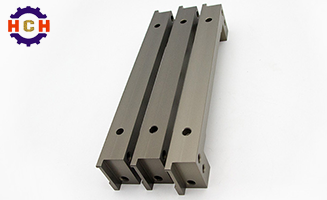 What are the characteristics of CNC precision machining?